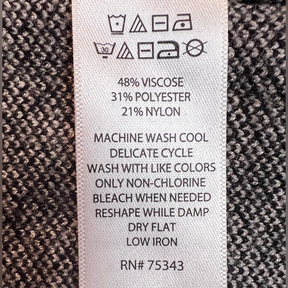 Cynthia Rowley VISCOSE Funnel SWEATER Medium - Picture 5 of 10